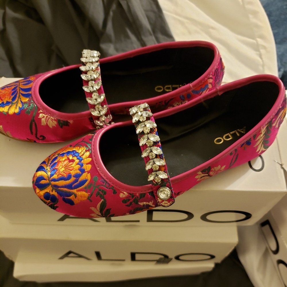 Women Flats